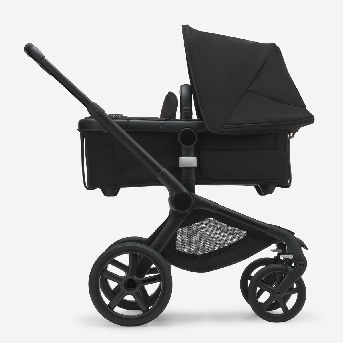 Bugaboo-Fox-5-bassinet-seat-stroller-black-chassis-midnight-black-fabrics-midnight-black-sun-canopy-x-PV006286-03